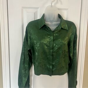 Lucy Paris NWOT Women's Small  green satin floral jacquard button-down shirt